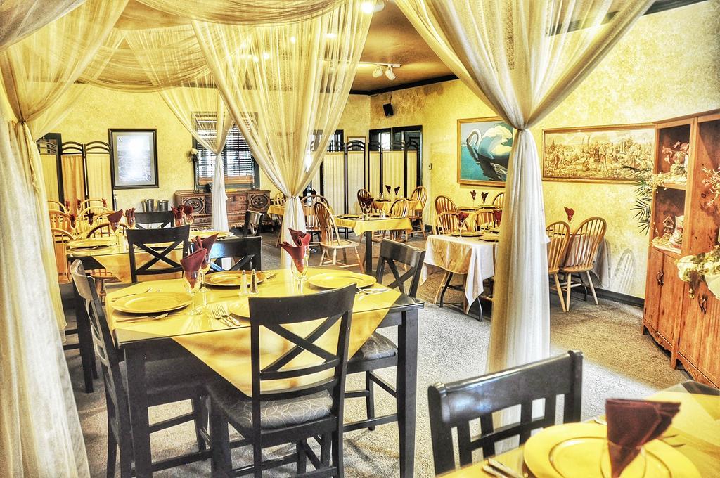 La Plaza Historic Hotel & Restaurant วาลเซนเบิร์ก ภายนอก รูปภาพ